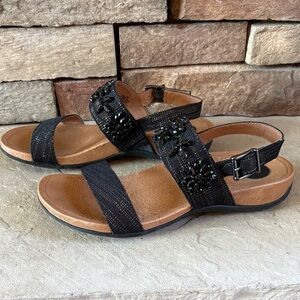 Nurture sz 9 black beaded sandals with cork sole